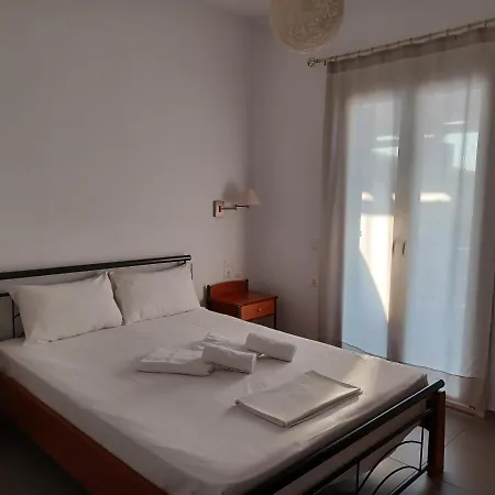 Lägenhet Taxiarchis Agios Georgios (Irakleia)