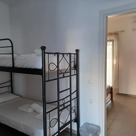 Taxiarchis Agios Georgios (Irakleia)