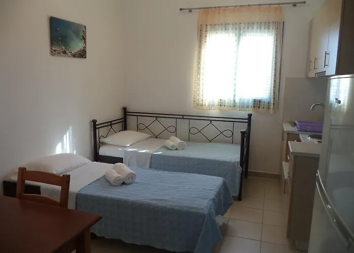 Taxiarchis Agios Georgios (Irakleia)